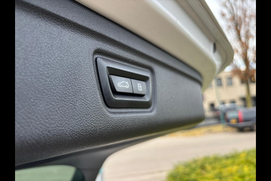 BMW 3 Serie Touring 320e Touring M-Sport PRO PHEV NAVIGATIE 360 CAMERA SPORT STOELEN HALF LEDEREN BEKLEDING BLACK STYLE