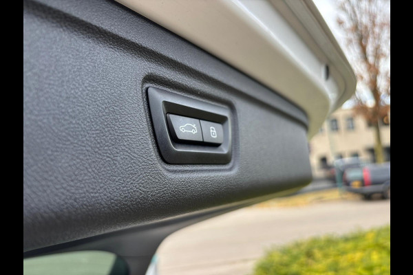 BMW 3 Serie Touring 320e Touring M-Sport PRO PHEV NAVIGATIE 360 CAMERA SPORT STOELEN HALF LEDEREN BEKLEDING BLACK STYLE