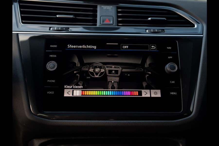 Volkswagen Tiguan 1.5 TSI R-Line Business+ | Side Assist | Keyless | 20'' | Camera | Elk. A-klep | IQ Light | Prijs Rijklaar!!