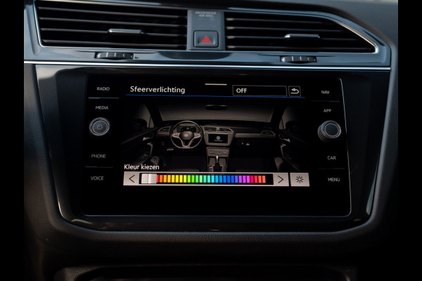 Volkswagen Tiguan 1.5 TSI R-Line Business+ | Side Assist | Keyless | 20'' | Camera | Elk. A-klep | IQ Light | Prijs Rijklaar!!