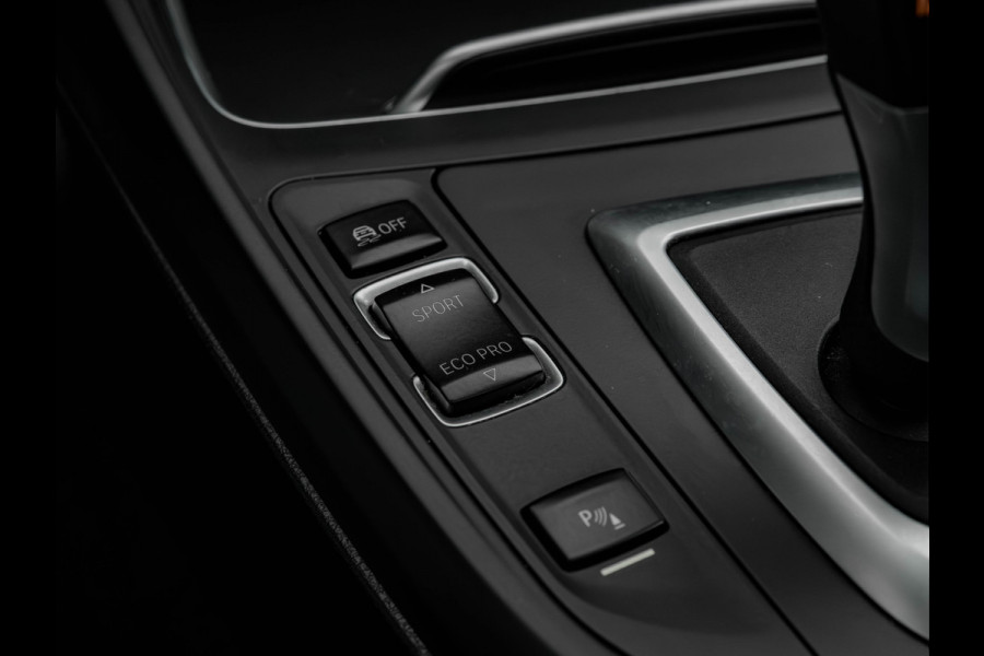 BMW 1-serie 118i M-Sport - Dak - Harman Kardon - ACC - Navi Prof - Shadow Edition