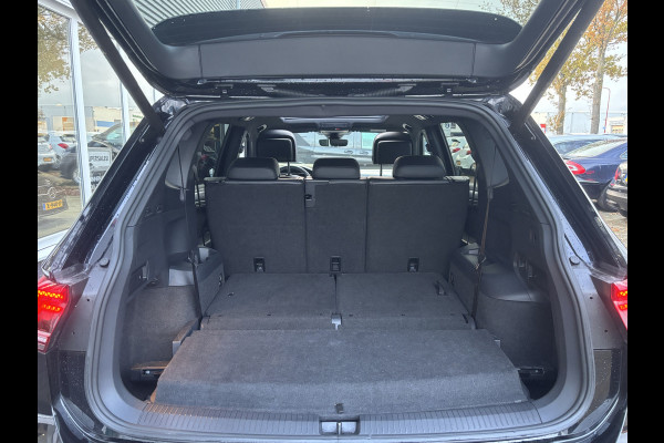 Volkswagen Tiguan Allspace 1.5 TSI Highline Business R 7p. | Pano | Leer | Trekhaak | 360 Camera | Stoelverwarming