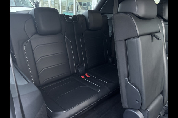 Volkswagen Tiguan Allspace 1.5 TSI Highline Business R 7p. | Pano | Leer | Trekhaak | 360 Camera | Stoelverwarming