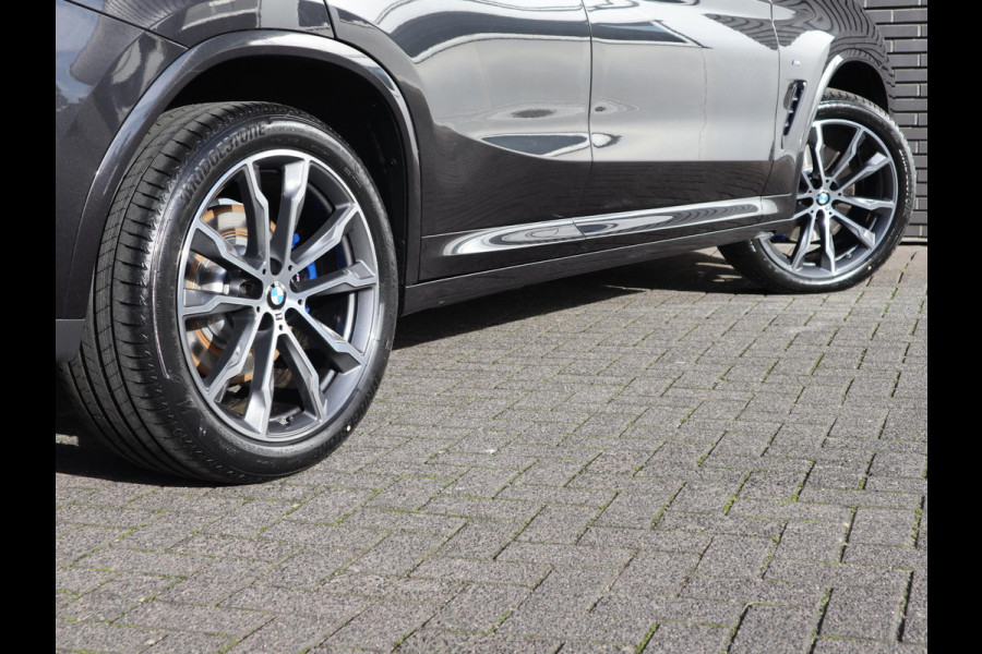 BMW X4 xDrive30i High Executive M Sport Pakket Automaat / Navigatie Professional / Panoramadak / Head-Up Display / Driving Assistant Plus / Innovation Pakket / Leder / M Sportremsysteem / Adaptief Onderstel / 20 Inch