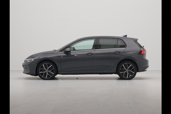 Volkswagen Golf 1.5 eHybrid 204pk 50 Edition Navigatie Camera Stoelverwarming Carplay Stoelmassage 143