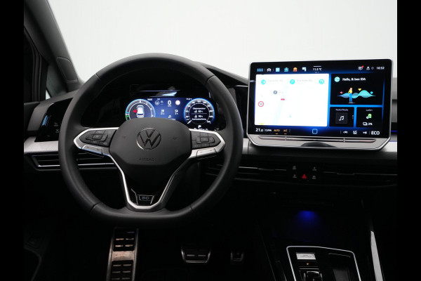 Volkswagen Golf 1.5 eHybrid 204pk 50 Edition Navigatie Camera Stoelverwarming Carplay Stoelmassage 143