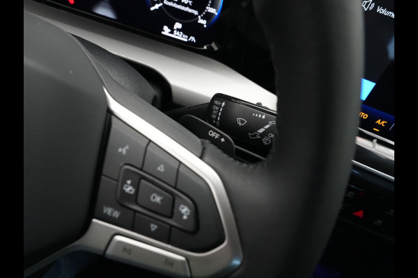 Volkswagen Golf 1.5 eHybrid 204pk 50 Edition Navigatie Camera Stoelverwarming Carplay Stoelmassage 143