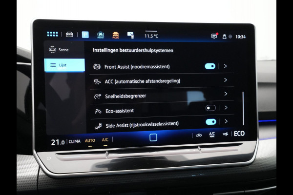 Volkswagen Golf 1.5 eHybrid 204pk 50 Edition Navigatie Camera Stoelverwarming Carplay Stoelmassage 143