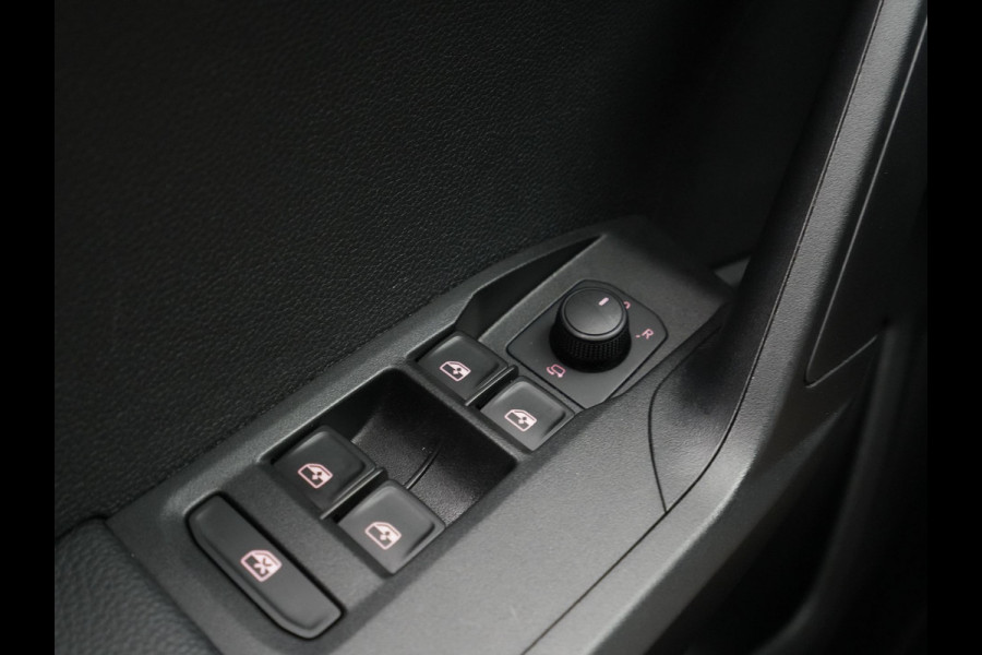 Seat Arona 1.0 TSI 95pk Style Business Intense Navigatie Camera Keyless Acc Clima 115