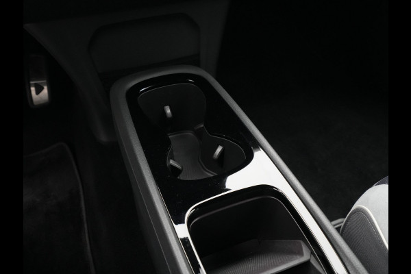 Volkswagen ID.3 First Plus 58 kWh 204pk Navigatie Camera Stoel/Stuurverwarming Carplay Pdc 2