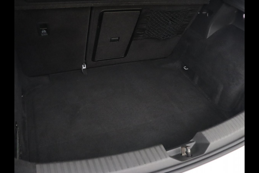 Seat Leon 2.0 TSI Cupra 300 | Panoramadak | Stoelverwarming | Carplay | Camera | Leder/Alcanatara | Full LED | Sfeerverlichting | 19'' | Navigatie | Climate control | Parkeerhulp | Cruise control