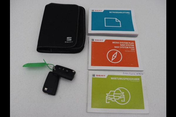 Seat Leon 2.0 TSI Cupra 300 | Panoramadak | Stoelverwarming | Carplay | Camera | Leder/Alcanatara | Full LED | Sfeerverlichting | 19'' | Navigatie | Climate control | Parkeerhulp | Cruise control