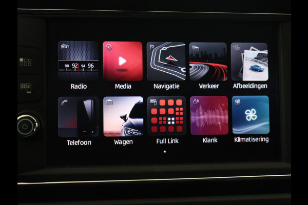 Seat Leon 2.0 TSI Cupra 300 | Panoramadak | Stoelverwarming | Carplay | Camera | Leder/Alcanatara | Full LED | Sfeerverlichting | 19'' | Navigatie | Climate control | Parkeerhulp | Cruise control