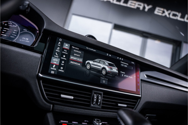 Porsche Cayenne 3.0 - Sport Chrono + | Panorama | Memory | Luchtvering