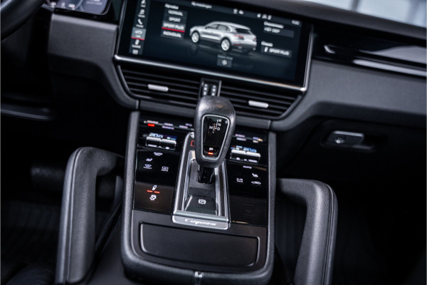 Porsche Cayenne 3.0 - Sport Chrono + | Panorama | Memory | Luchtvering