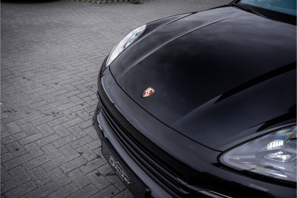 Porsche Cayenne 3.0 - Sport Chrono + | Panorama | Memory | Luchtvering