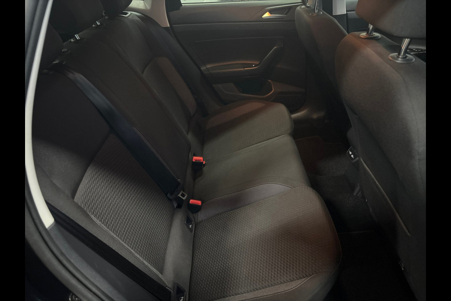 Volkswagen Polo 1.0 TSI Life Business Auomaat | Navi | Clima | Cruise | PDC | Stoelverwarming