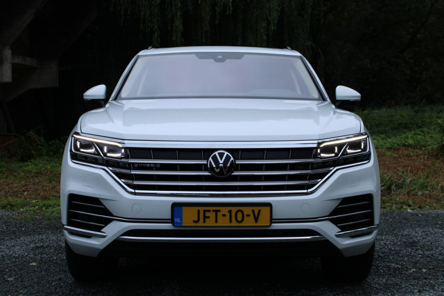 Volkswagen Touareg 3.0 TSi eHybrid ATMOSPHERE 4MOTION TREKHAAK/HEAD-UP/PANORAMADAK