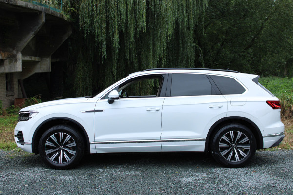 Volkswagen Touareg 3.0 TSi eHybrid ATMOSPHERE 4MOTION TREKHAAK/HEAD-UP/PANORAMADAK
