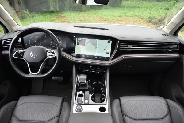 Volkswagen Touareg 3.0 TSi eHybrid ATMOSPHERE 4MOTION TREKHAAK/HEAD-UP/PANORAMADAK