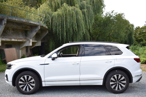 Volkswagen Touareg 3.0 TSi eHybrid ATMOSPHERE 4MOTION TREKHAAK/HEAD-UP/PANORAMADAK