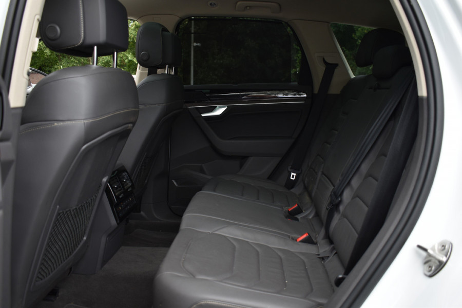 Volkswagen Touareg 3.0 TSi eHybrid ATMOSPHERE 4MOTION TREKHAAK/HEAD-UP/PANORAMADAK