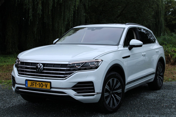 Volkswagen Touareg 3.0 TSi eHybrid ATMOSPHERE 4MOTION TREKHAAK/HEAD-UP/PANORAMADAK