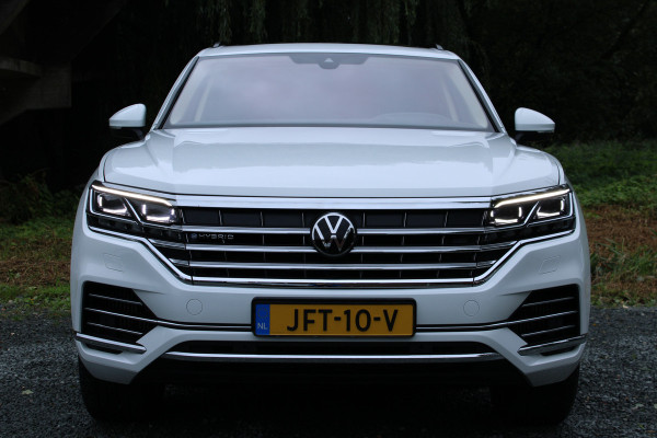 Volkswagen Touareg 3.0 TSi eHybrid ATMOSPHERE 4MOTION TREKHAAK/HEAD-UP/PANORAMADAK