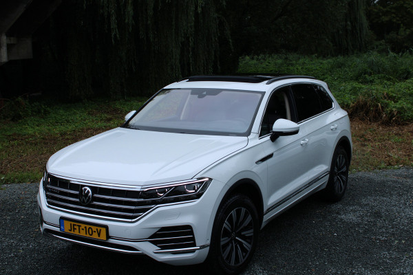 Volkswagen Touareg 3.0 TSi eHybrid ATMOSPHERE 4MOTION TREKHAAK/HEAD-UP/PANORAMADAK