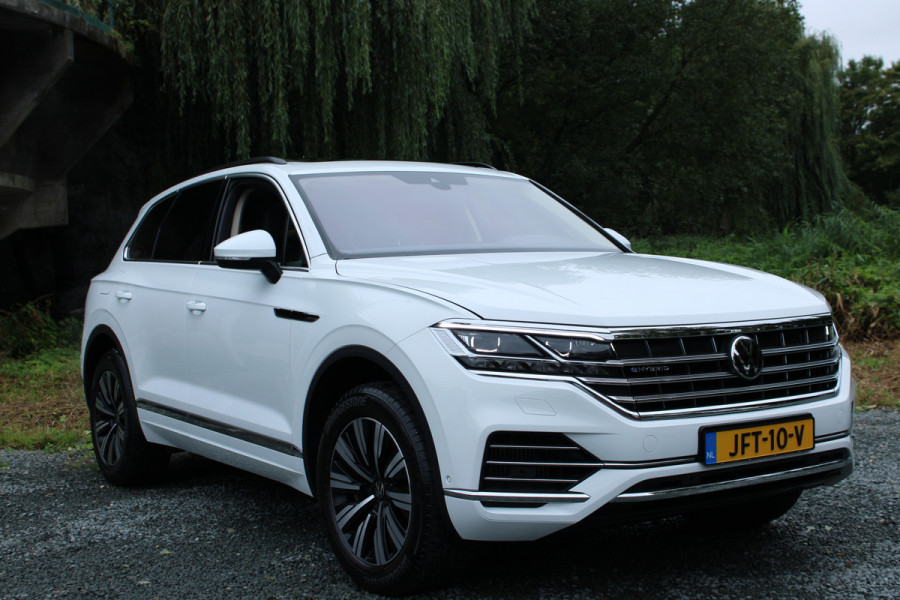 Volkswagen Touareg 3.0 TSi eHybrid ATMOSPHERE 4MOTION TREKHAAK/HEAD-UP/PANORAMADAK