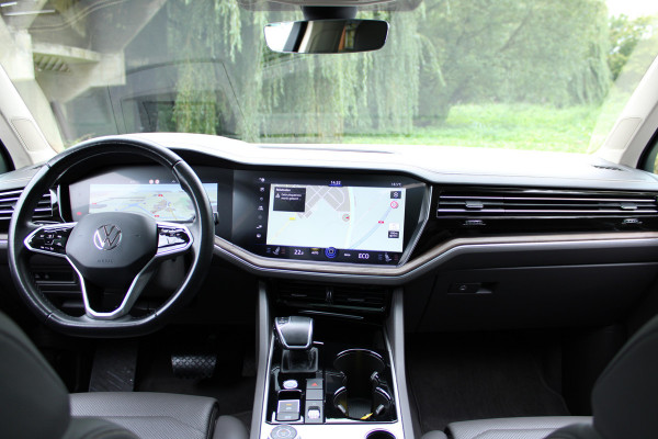 Volkswagen Touareg 3.0 TSi eHybrid ATMOSPHERE 4MOTION TREKHAAK/HEAD-UP/PANORAMADAK