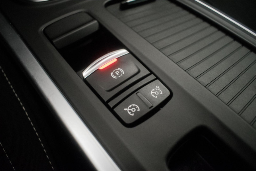 Renault MEGANE Estate 1.3 TCe Limited [ Keyless Carplay Trekhaak LED 1e Eigenaar ]