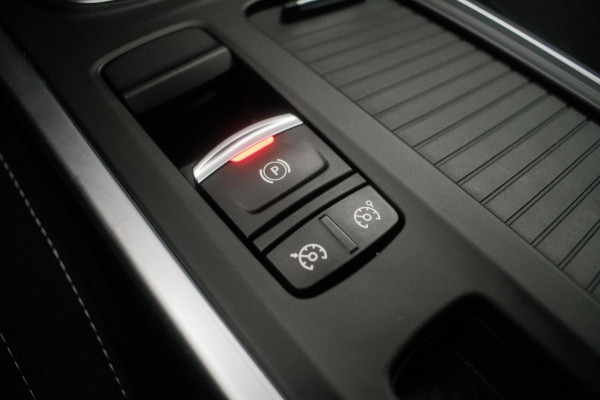 Renault MEGANE Estate 1.3 TCe Limited [ Keyless Carplay Trekhaak LED 1e Eigenaar ]