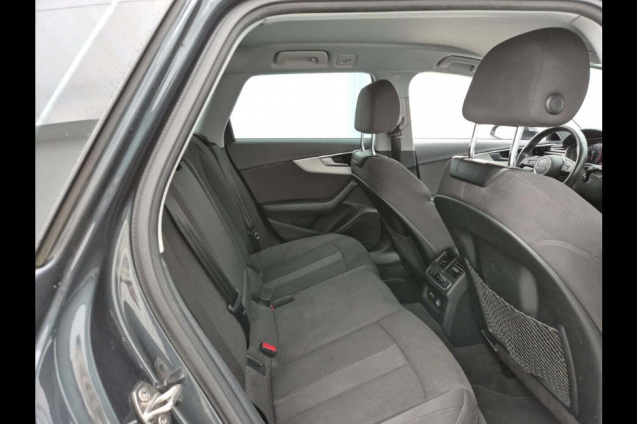 Audi A4 Avant 35 TFSI Aut. Business Sport | Trekhaak | Navi | Keyless |