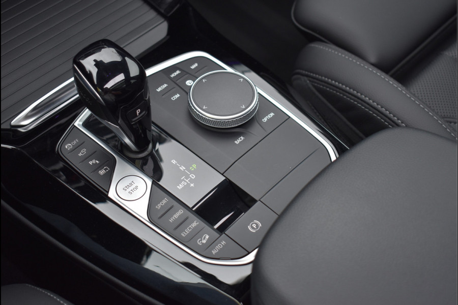 BMW X3 xDrive30e M-Sport Pakket 292 Pk Pano Leder Laser Led Trekhaak 27-12-2021 Model 2022