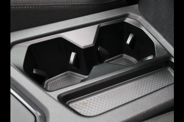 Volkswagen Tiguan Allspace 1.5 TSI AUTOMAAT.7 ZITS.GARANTIE 10-2030* PANODAK .PDC V+A. APPLE/ANDROID. STOELVERWARMING ETC ETC