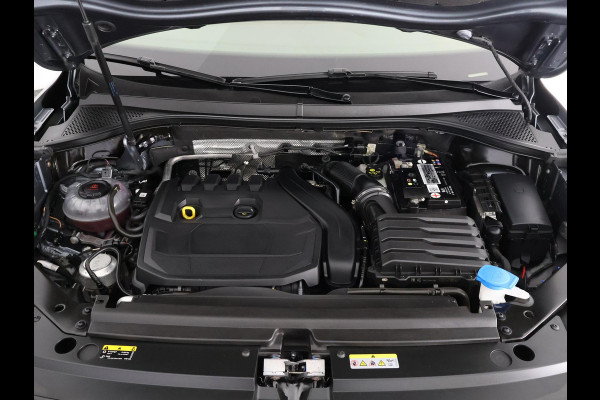 Volkswagen Tiguan Allspace 1.5 TSI AUTOMAAT.7 ZITS.GARANTIE 10-2030* PANODAK .PDC V+A. APPLE/ANDROID. STOELVERWARMING ETC ETC