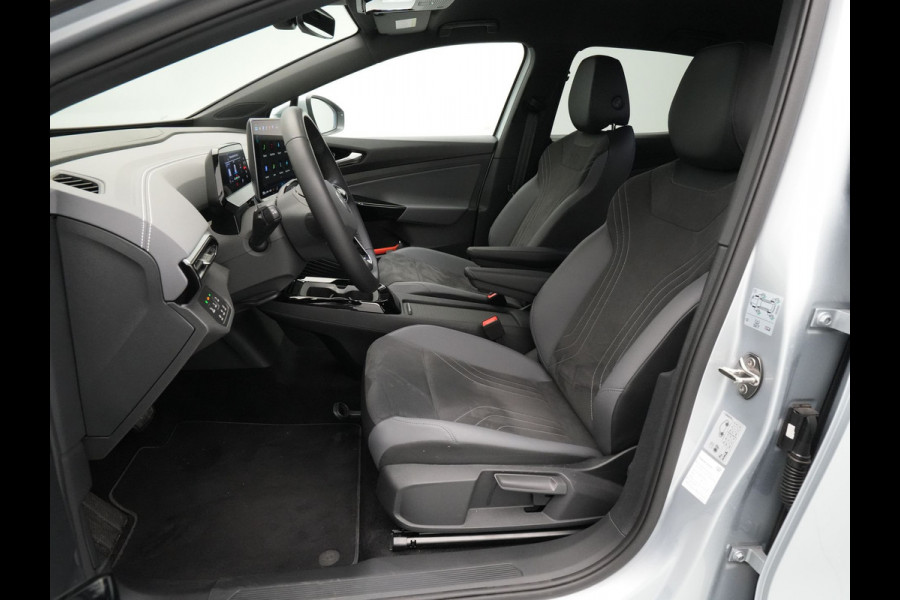 Volkswagen ID.4 Pro Business 77 kWh 286pk Navigatie Camera Stoelverwarming Acc 221