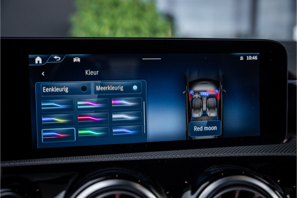 Mercedes-Benz A-Klasse AMG A35 4MATIC - Panorama | Burmester | Keyless | Camera | Stoelverwarming