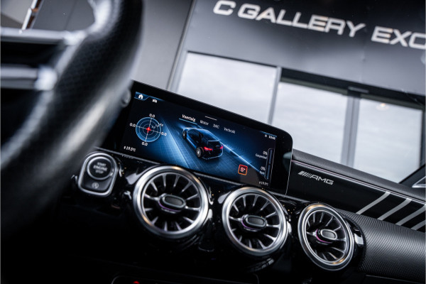 Mercedes-Benz A-Klasse AMG A35 4MATIC - Panorama | Burmester | Keyless | Camera | Stoelverwarming