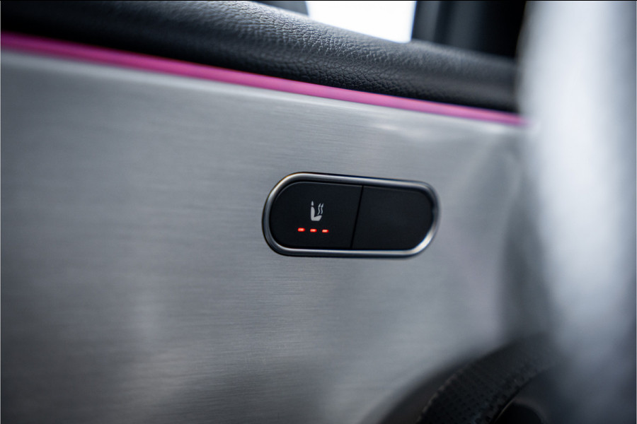 Mercedes-Benz A-Klasse AMG A35 4MATIC - Panorama | Burmester | Keyless | Camera | Stoelverwarming