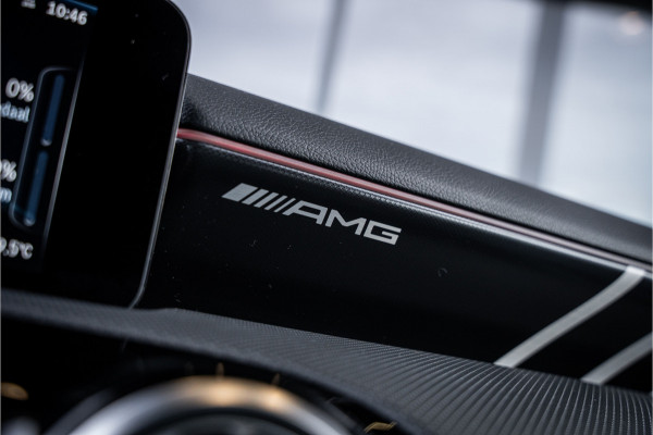 Mercedes-Benz A-Klasse AMG A35 4MATIC - Panorama | Burmester | Keyless | Camera | Stoelverwarming