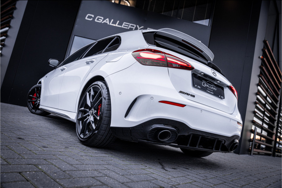 Mercedes-Benz A-Klasse AMG A35 4MATIC - Panorama | Burmester | Keyless | Camera | Stoelverwarming
