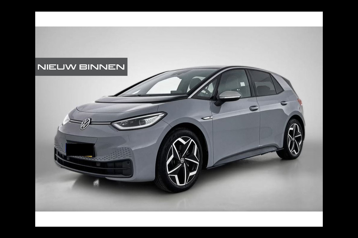Volkswagen ID.3 First Plus 58 kWh | Stoelverwarming | Stuurverwarming | Camera | Adaptive Cruise Control | Navigatie | Standkachel | Keyless | Parkeersensoren | LED | Apple Carplay | BTW |
