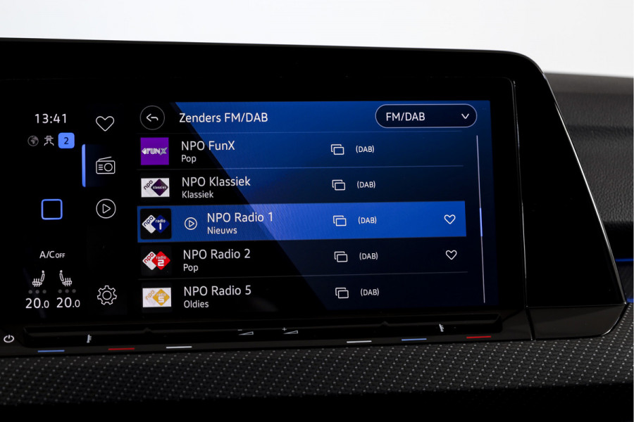 Volkswagen GOLF Variant 1.5 eTSI 150 PK R-Line - Automaat | S/K- Panodak | Dig. Cockpit | Adapt. Cruise | PDC | Camera | NAV + App. Connect | ECC | DAB | LM 18" |