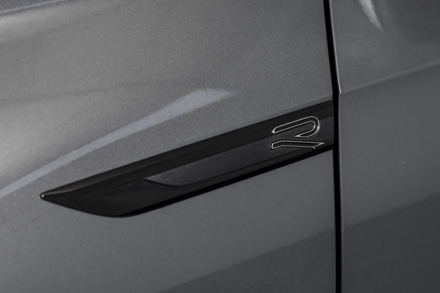 Volkswagen GOLF Variant 1.5 eTSI 150 PK R-Line - Automaat | S/K- Panodak | Dig. Cockpit | Adapt. Cruise | PDC | Camera | NAV + App. Connect | ECC | DAB | LM 18" |