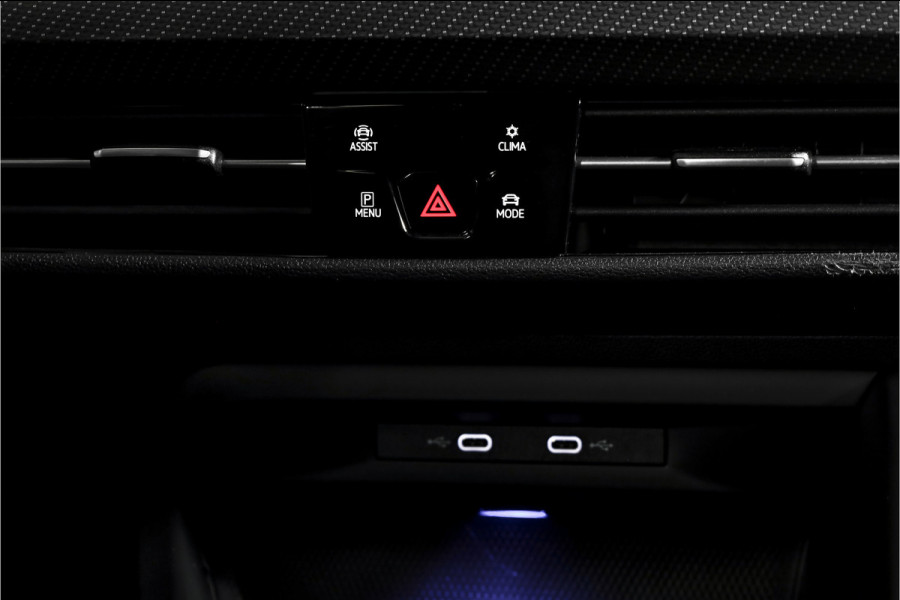 Volkswagen GOLF Variant 1.5 eTSI 150 PK R-Line - Automaat | S/K- Panodak | Dig. Cockpit | Adapt. Cruise | PDC | Camera | NAV + App. Connect | ECC | DAB | LM 18" |