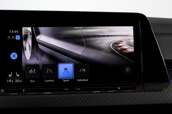 Volkswagen GOLF Variant 1.5 eTSI 150 PK R-Line - Automaat | S/K- Panodak | Dig. Cockpit | Adapt. Cruise | PDC | Camera | NAV + App. Connect | ECC | DAB | LM 18" |