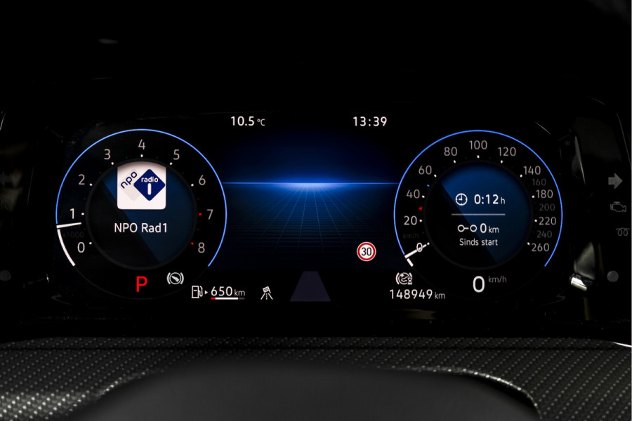 Volkswagen GOLF Variant 1.5 eTSI 150 PK R-Line - Automaat | S/K- Panodak | Dig. Cockpit | Adapt. Cruise | PDC | Camera | NAV + App. Connect | ECC | DAB | LM 18" |