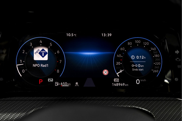 Volkswagen GOLF Variant 1.5 eTSI 150 PK R-Line - Automaat | S/K- Panodak | Dig. Cockpit | Adapt. Cruise | PDC | Camera | NAV + App. Connect | ECC | DAB | LM 18" |